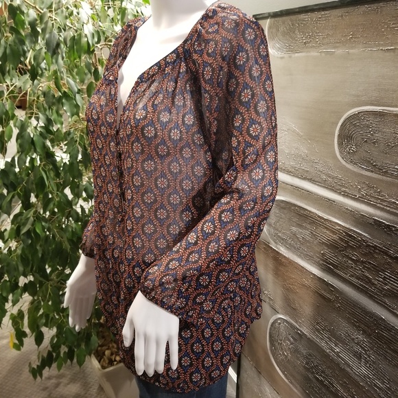 Liz Claiborne semi sheer boho top. Size Large - Picture 6 of 7